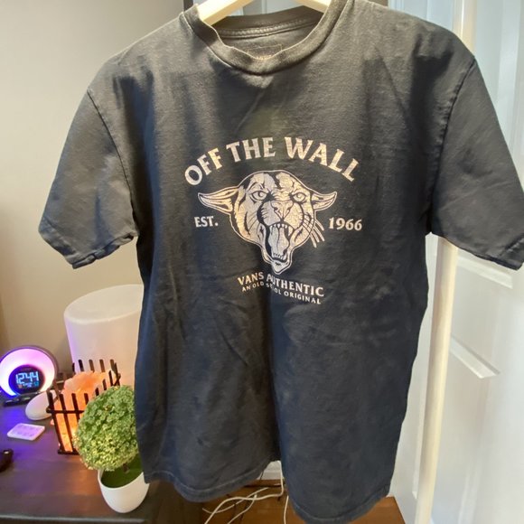 Vans Tee - Picture 1 of 3